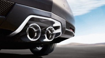 Dual-Center-Exhaust-Pipes-Cadillac-CTS-V-Coupe-2011